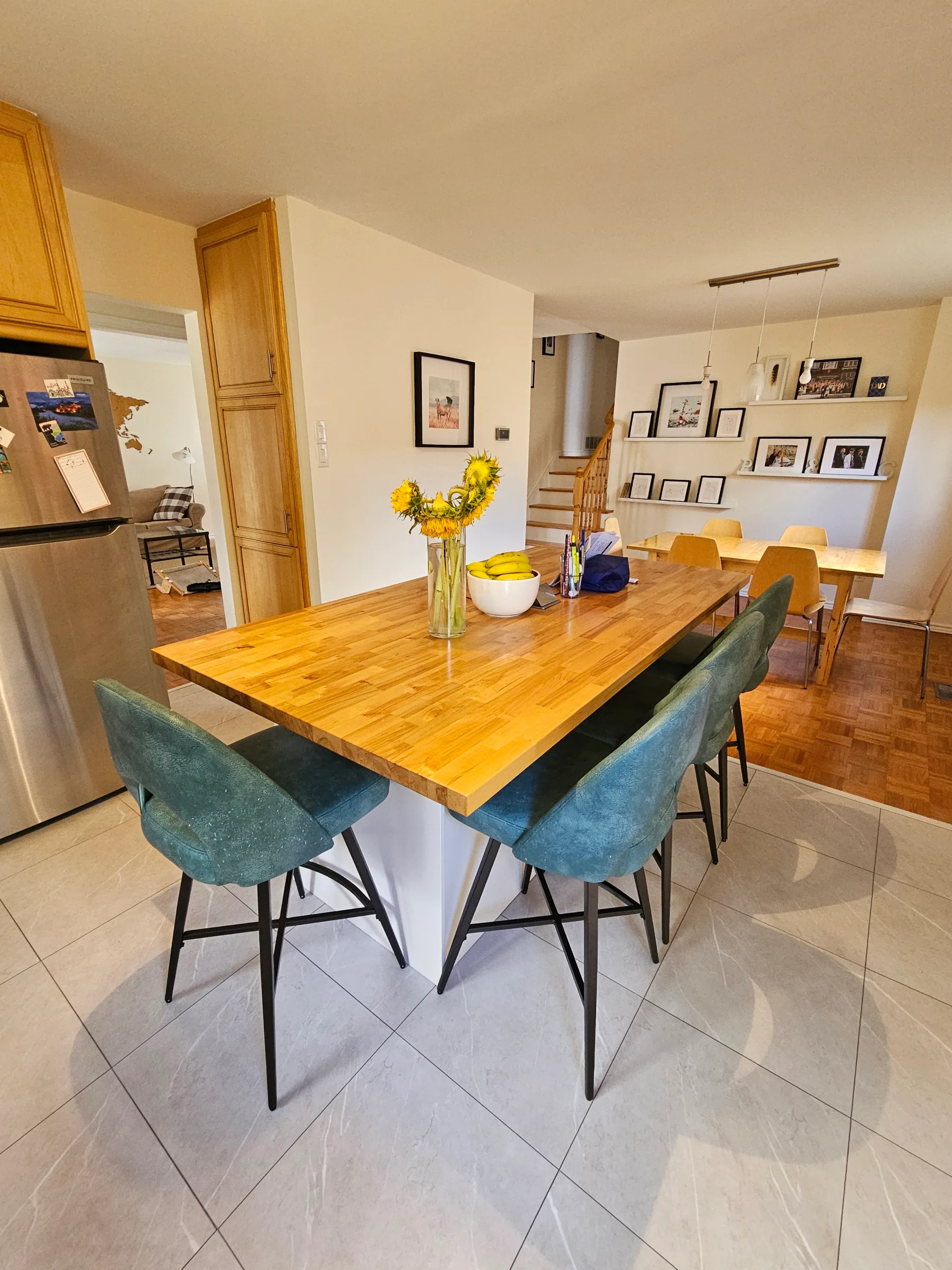 Furnished 4-Bed Home Near York U, U of T Scarborough, Seneca, and Hospital